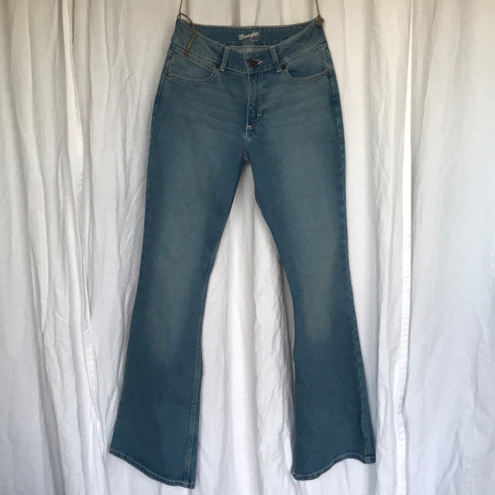 Wrangler Flare Leg